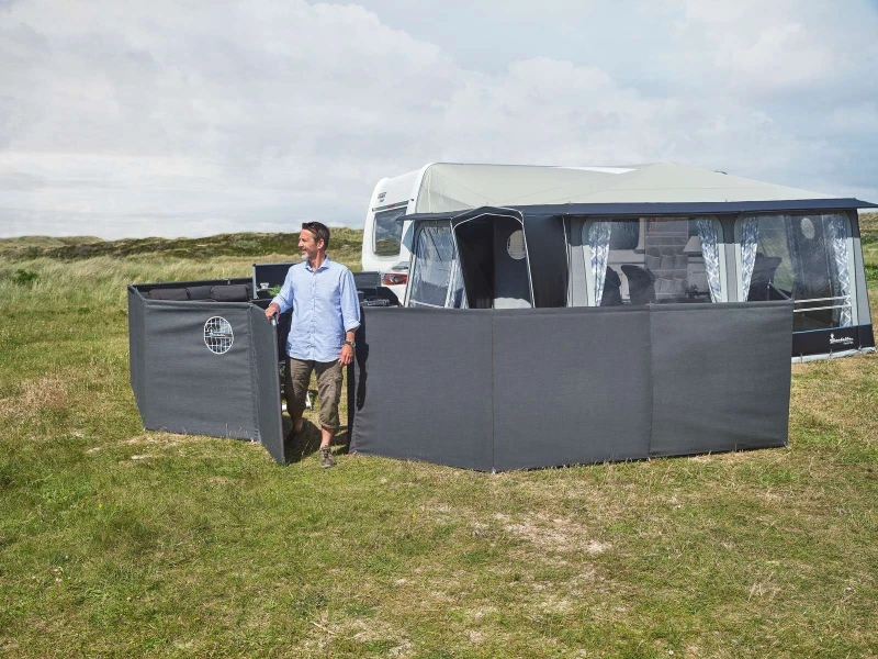 Windscreens_Mega_Granite_Image-1600px.jpg