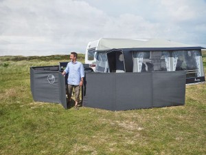 Windscreens_Mega_Granite_Image-1600px.jpg